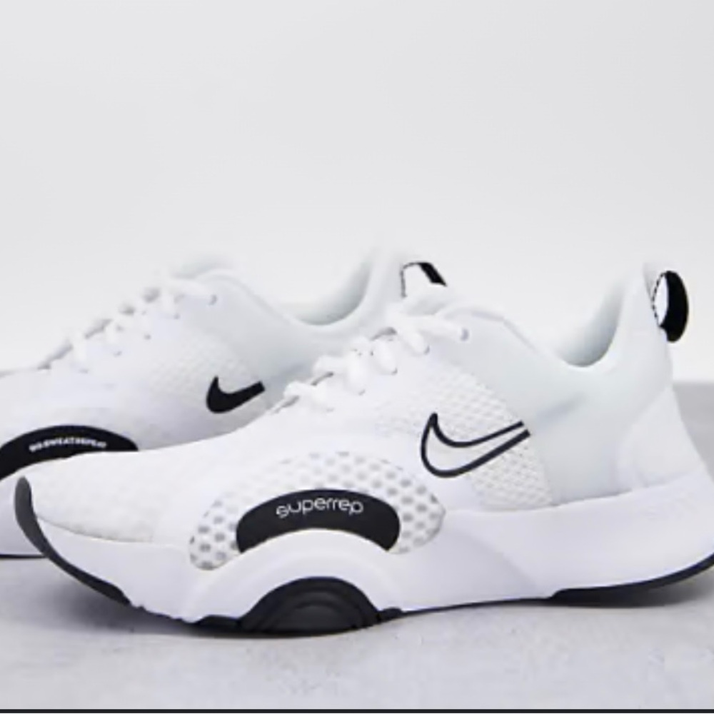 Nike Training SuperRep Go 2 sneakers in white and black